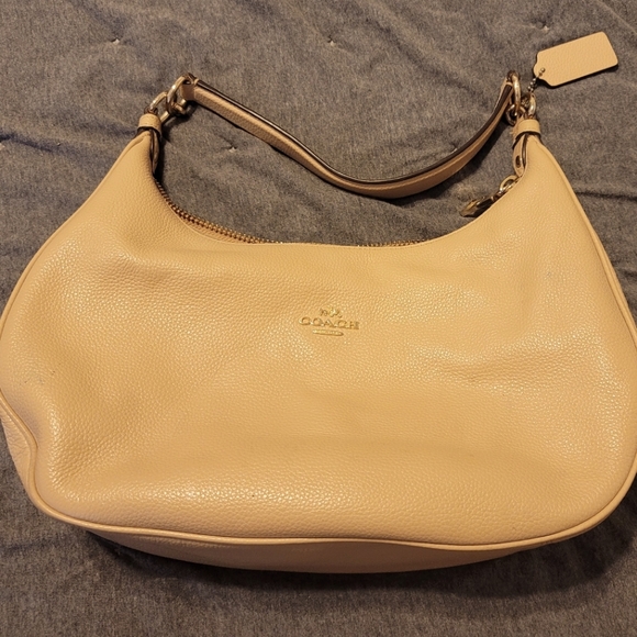 Coach Handbags - Coach Handbag F38250 Tan leather